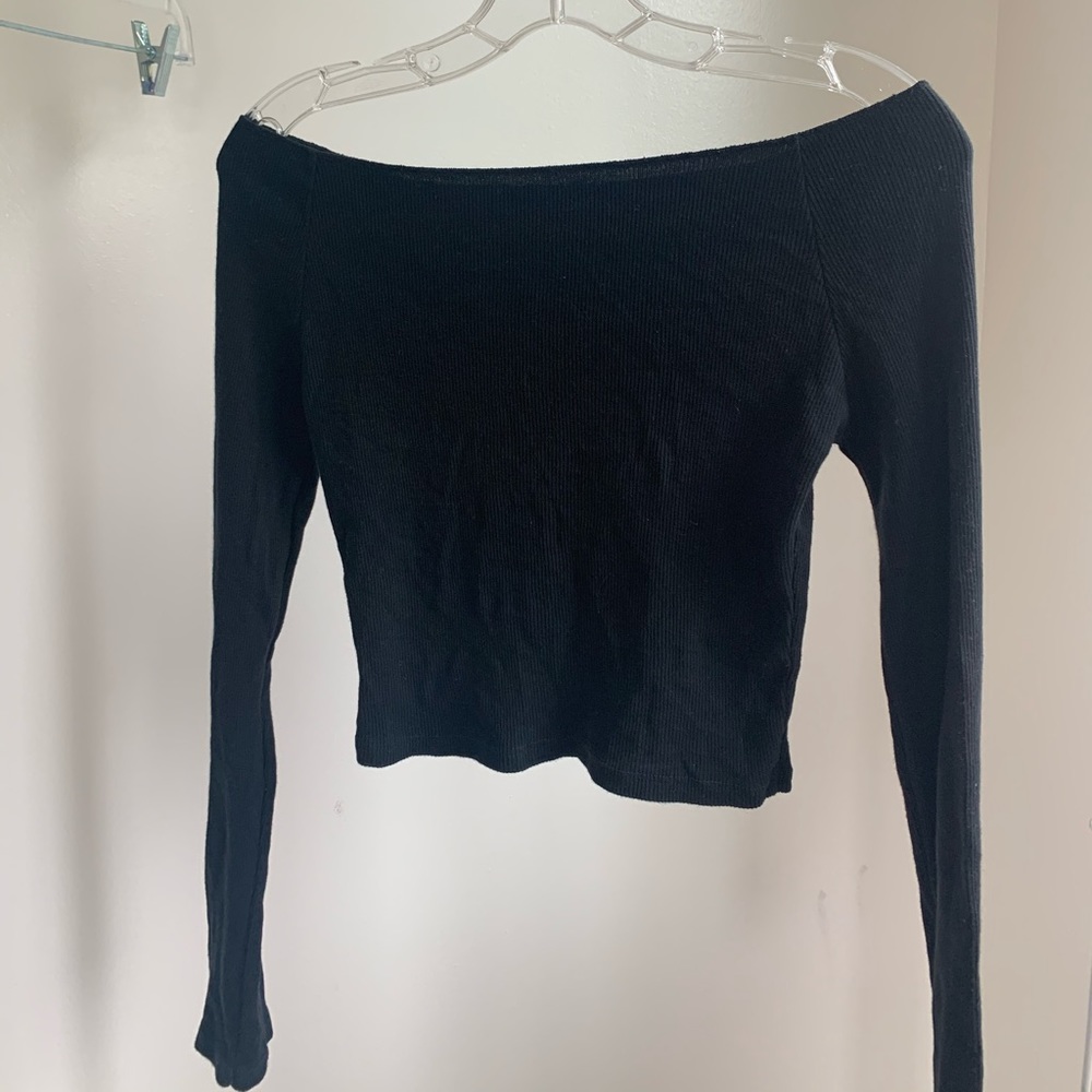 Brandy Melville Rare off the shoulder black top
